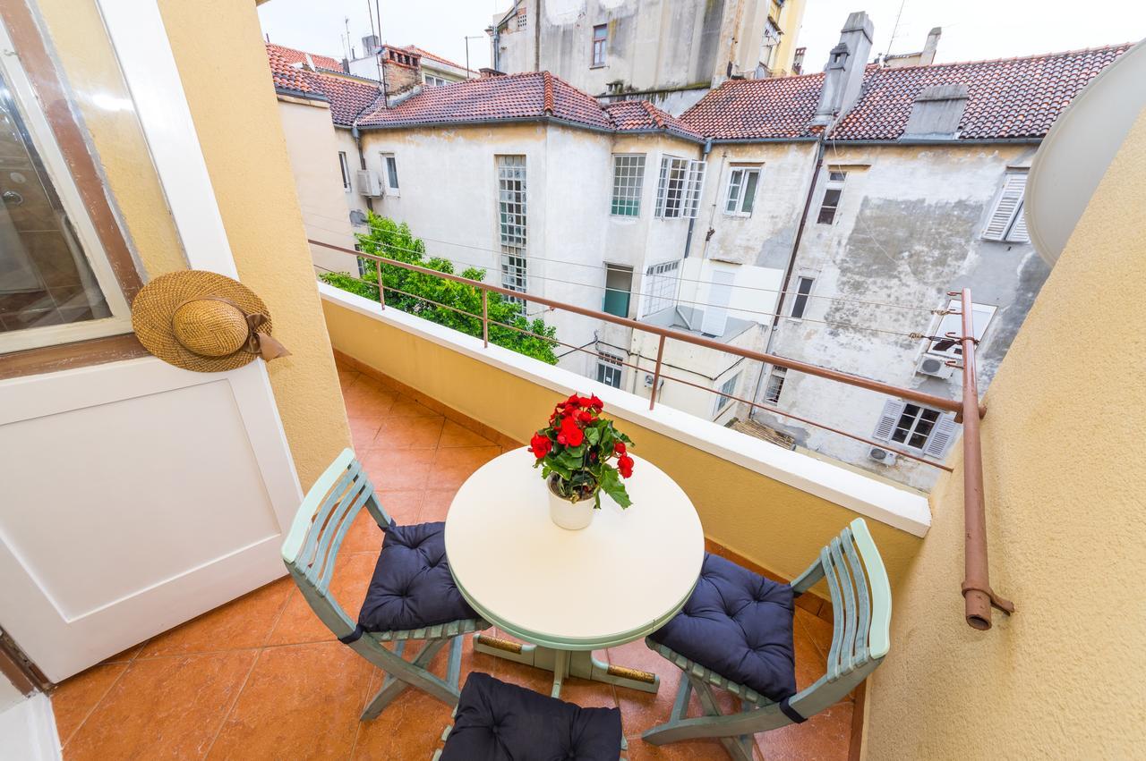 Apartman Verdi Zara Esterno foto
