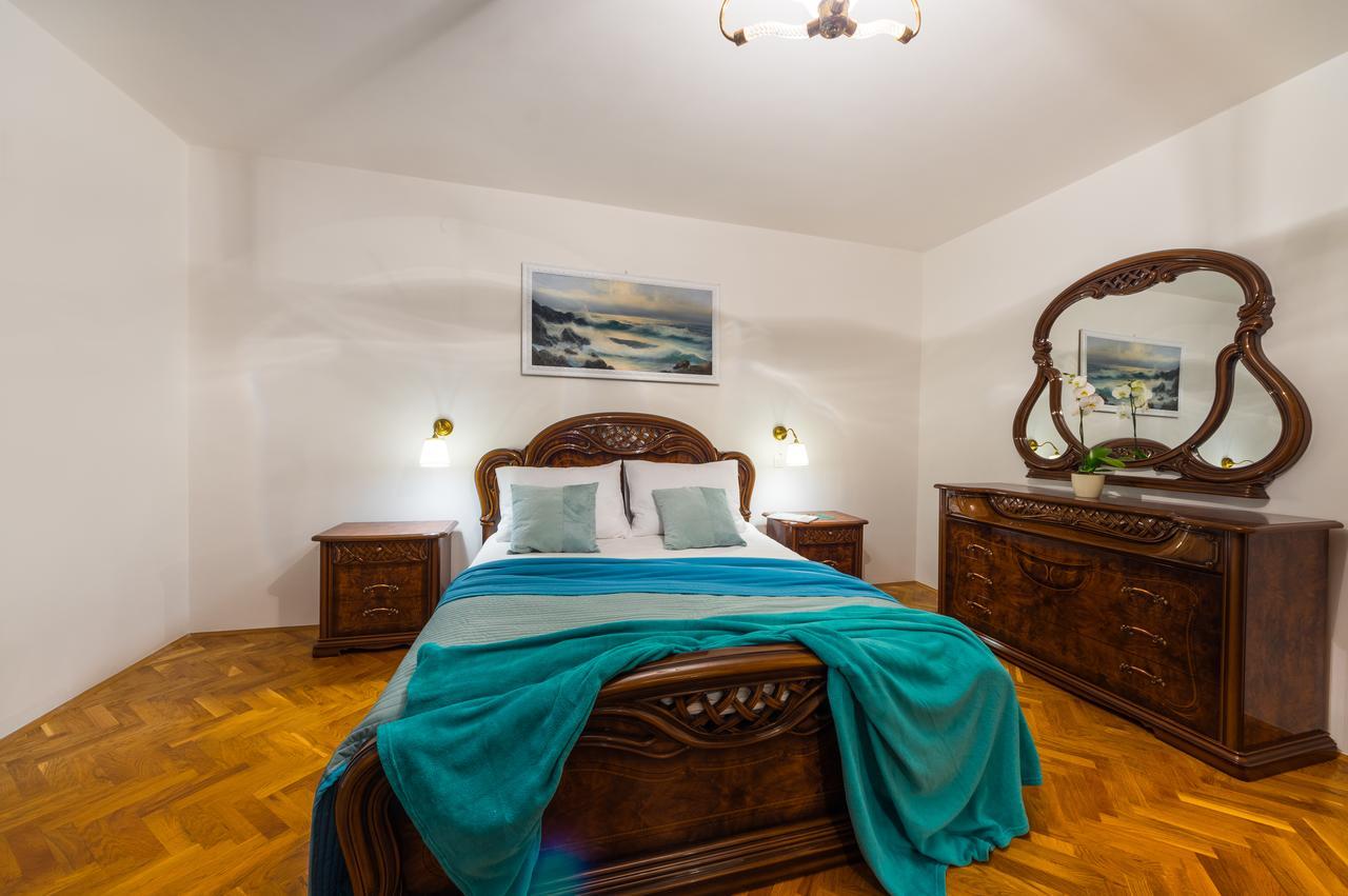 Apartman Verdi Zara Esterno foto