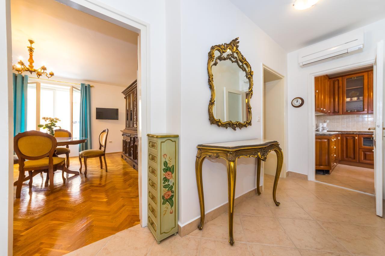 Apartman Verdi Zara Esterno foto